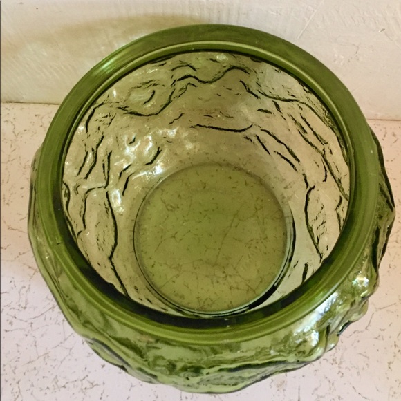 Mid Century Avocado Green Stippled Glass Vase - Picture 2 of 11